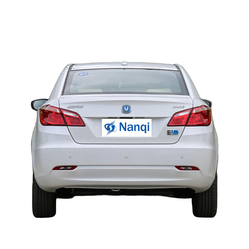 Changan EADO EV 460 Nouvelle énergie voiture électrique 4 portes 5 places Notchback