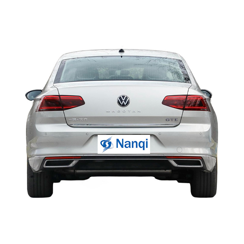 MAGOTAN GTE VW de taille moyenne Plug In Hybrid Cars 4 portes 5 places