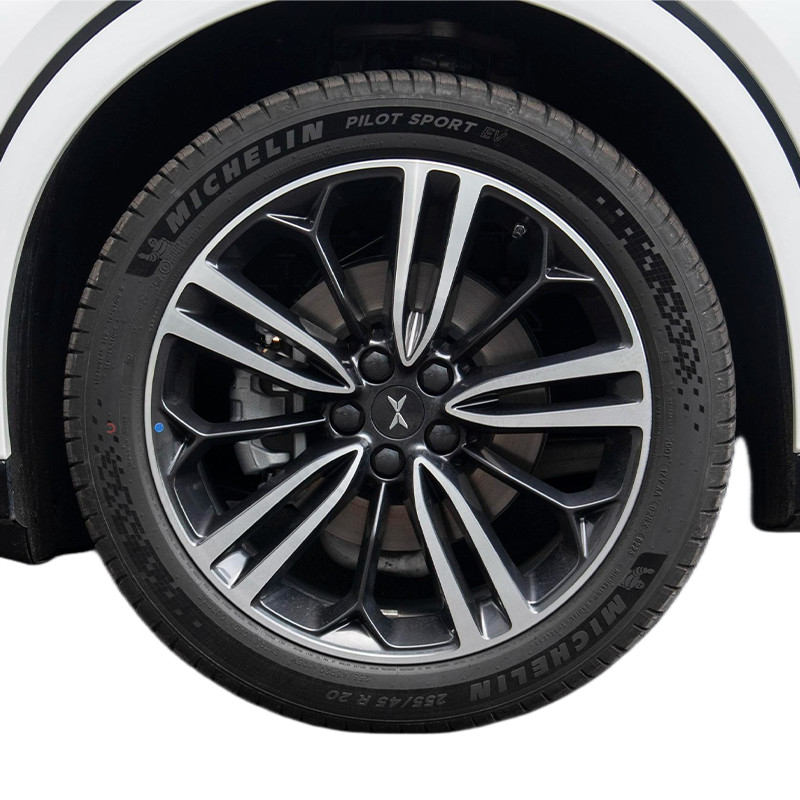 SUV Xpeng G6 de taille moyenne 220 km/h 5 portes 5 sièges bas kilométrage