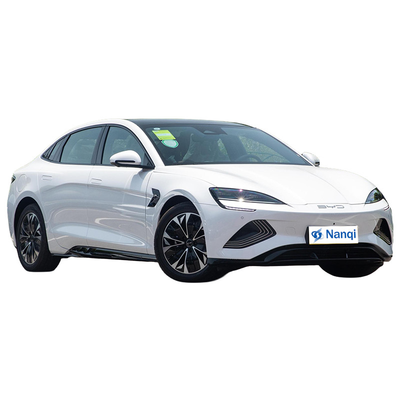 Moyenne taille BYD Seal voiture électrique 4 portes 5 places 180Km/h LFP batterie