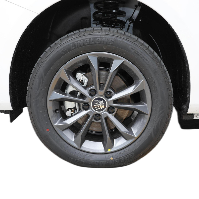 Pure électrique BYD Qin EV Nouveaux véhicules à énergie 136P 4 portes 5 places berline